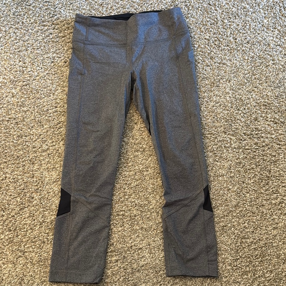 Lululemon Gray Cropped Leggings